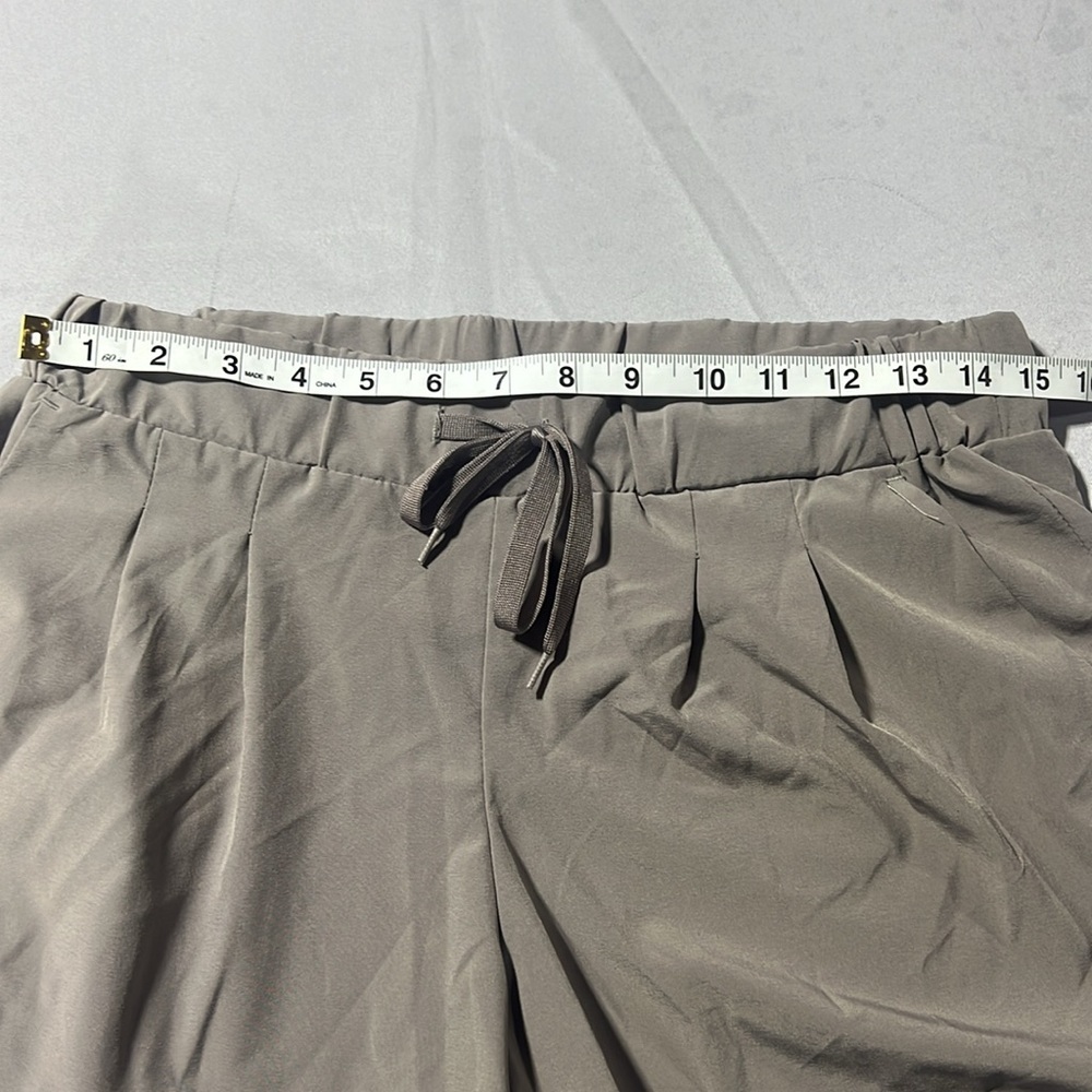 Athletic shorts - Picture 4 of 7